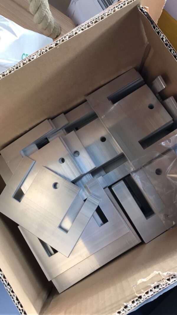 Beispiel wasserstrahlschneiden - abrasiv auf Resato Wasserstrahlanlage mit Aluminium – Bild 1