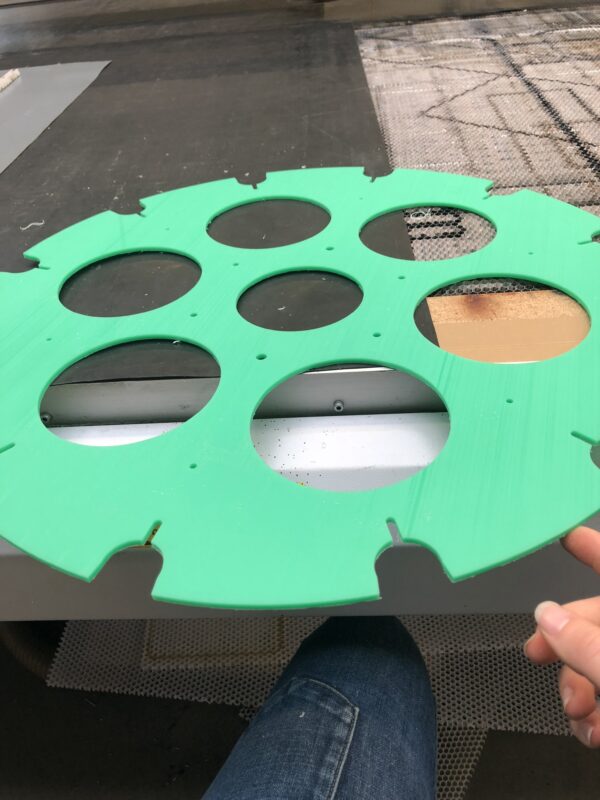 Beispiel laserschneiden auf Eurolaser mit Kunststoff – Bild 1