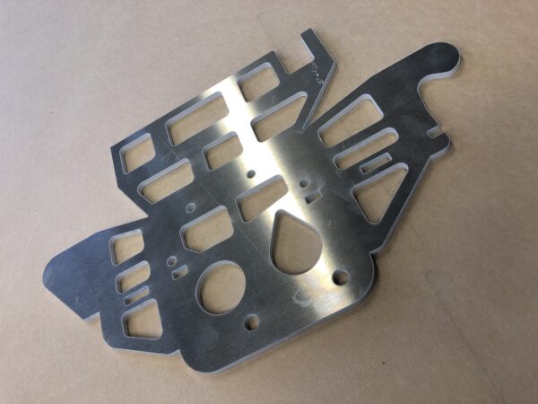 Beispiel wasserstrahlschneiden - abrasiv auf Resato Wasserstrahlanlage mit Edelstahl – Bild 1