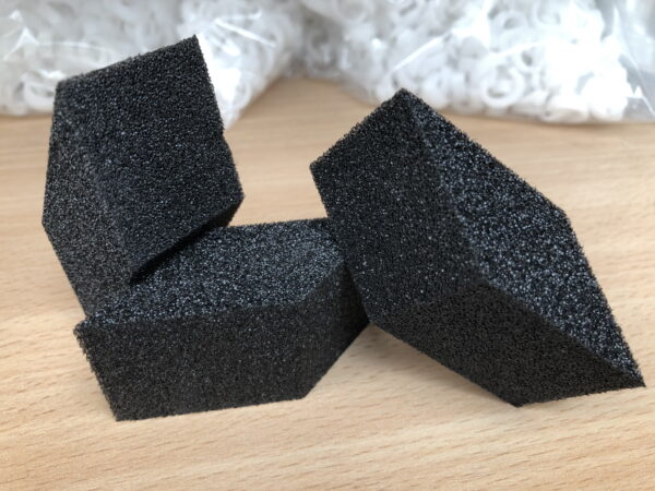 Beispiel wasserstrahlschneiden - Reinwasser auf Resato Wasserstrahlanlage mit Schaumstoff – Bild 1