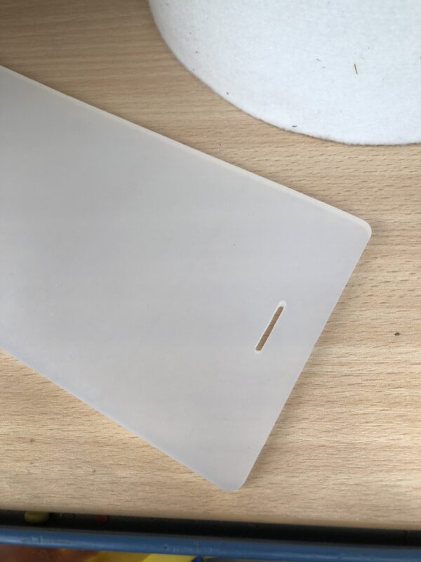 Beispiel wasserstrahlschneiden - Reinwasser auf Resato Wasserstrahlanlage mit Gummi – Bild 1