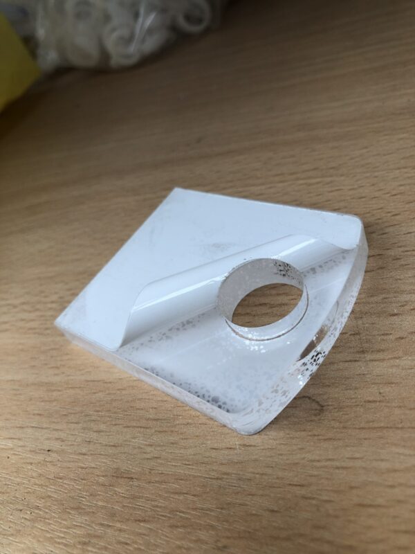 Beispiel laserschneiden auf Eurolaser mit Acrylglas (mit Schutzfolie) – Bild 1