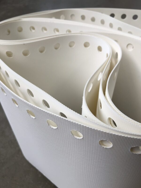 Beispiel wasserstrahlschneiden - Reinwasser auf Resato Wasserstrahlanlage mit Gummi – Bild 1